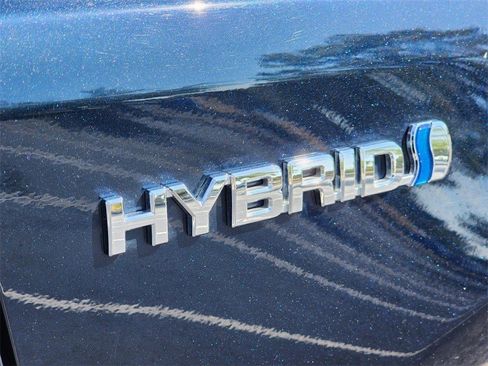 Used 2017 Toyota RAV4 SE AWD/4WD image 8