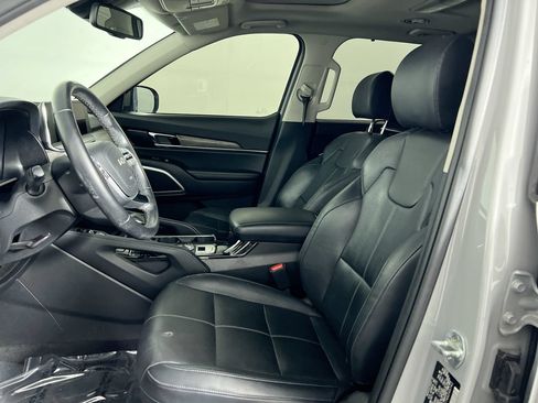Used 2022 Kia Telluride EX w/ EX Premium Package AWD/4WD image 12