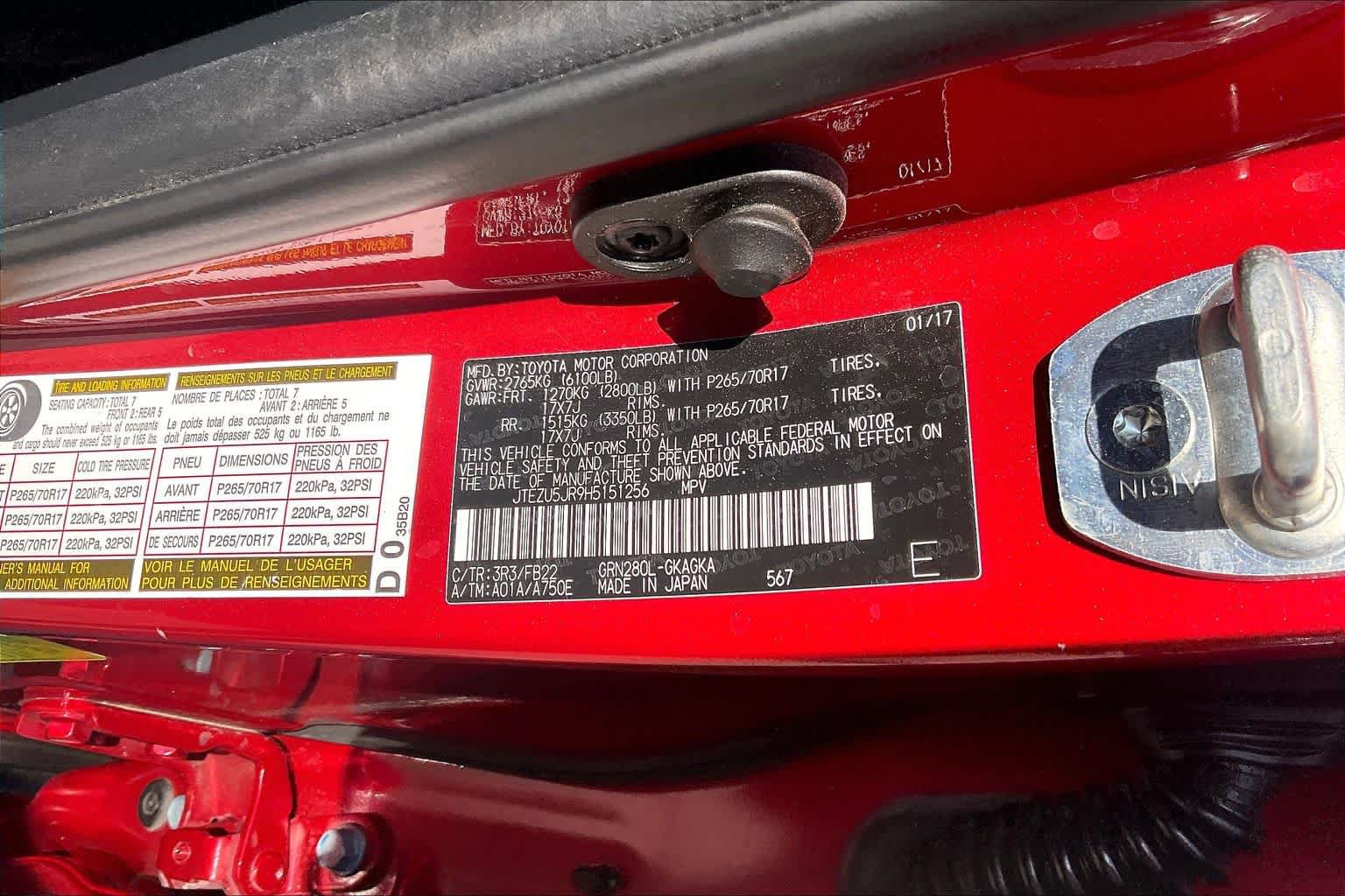 Used 2017 Toyota 4Runner SR5 RWD image 33