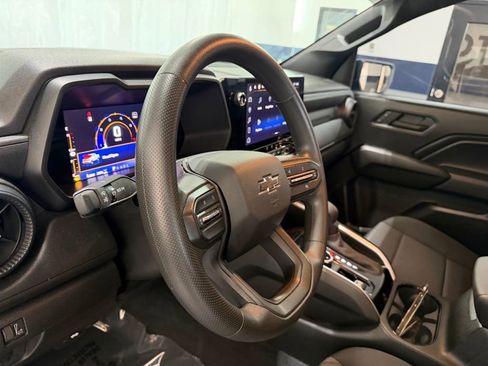 Used 2023 Chevrolet Colorado Trail Boss w/ Technology Package AWD/4WD image 16