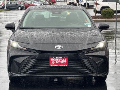 Certified 2025 Toyota Camry LE image 10