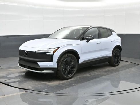 New 2026 Volvo EX30 Cross Country Ultra w/ Protection Package Premier image 3