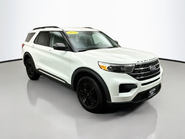 Used 2022 Ford Explorer XLT AWD/4WD image 1