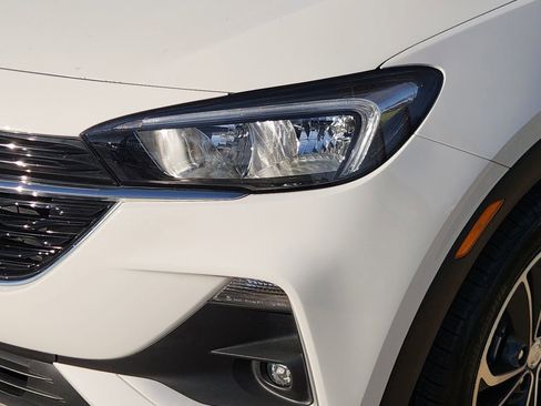 Used 2022 Buick Encore GX Select image 9