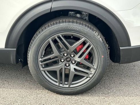 New 2026 Ford Explorer ST image 11