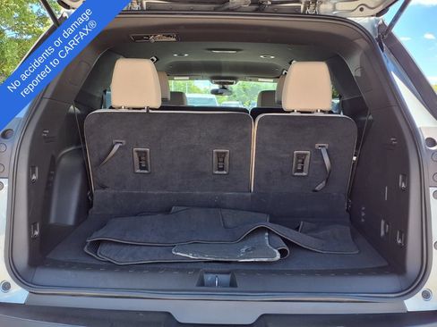 Used 2023 Chevrolet Traverse LS w/ Safety Package FWD image 11