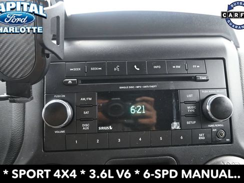 Used 2017 Jeep Wrangler Sport w/ Quick Order Package 23S AWD/4WD image 12