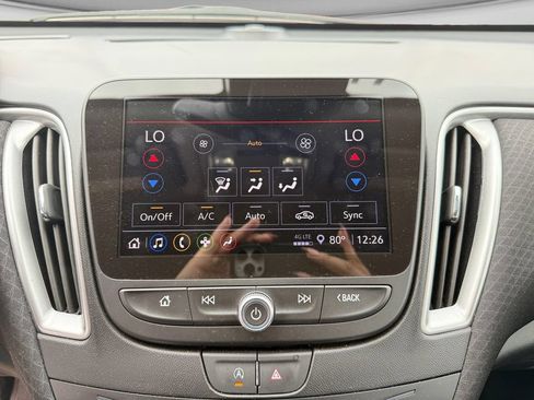 Used 2024 Chevrolet Malibu LT FWD image 28