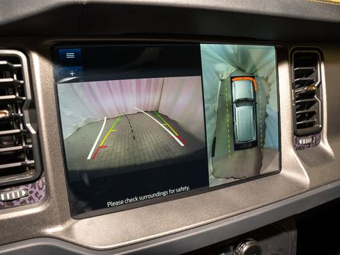 Used 2024 Ford Bronco Badlands image 13