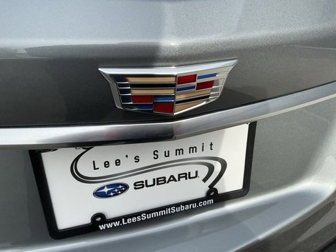 Used 2025 Cadillac XT5 Premium Luxury image 2