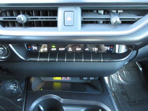 Used 2024 Lexus UX 250h FWD image 42