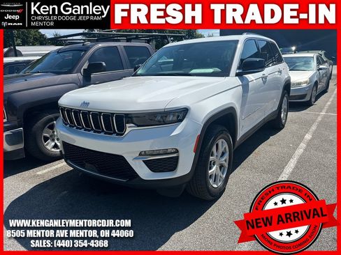 Used 2023 Jeep Grand Cherokee Limited AWD/4WD image 3