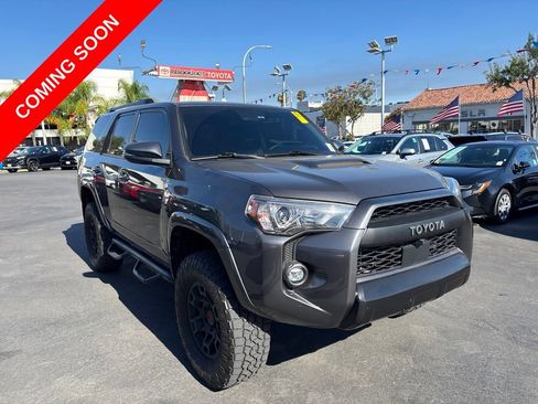 Used 2023 Toyota 4Runner TRD Off-Road Premium w/ Off Road Premium Plus Package AWD/4WD image 2