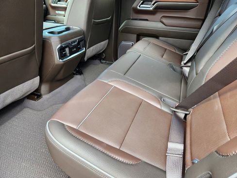 Used 2024 GMC Sierra 1500 Denali image 9