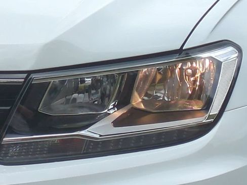 Used 2021 Volkswagen Tiguan SE AWD/4WD image 17