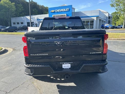 Used 2021 Chevrolet Silverado 1500 Custom AWD/4WD image 6