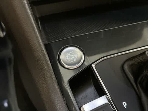 Used 2019 Volkswagen Tiguan SEL Premium AWD/4WD image 11