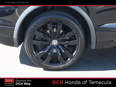 Used 2021 Volkswagen Tiguan SE R-Line image 24