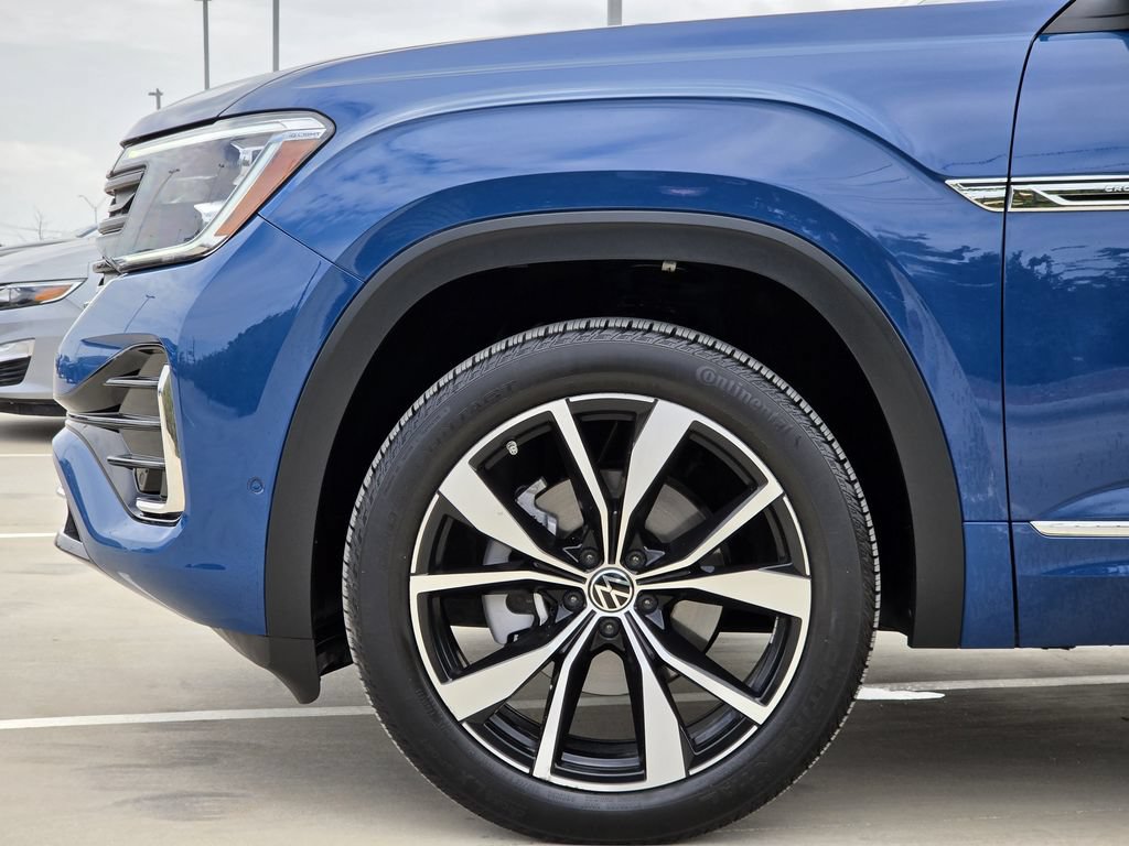 Used 2025 Volkswagen Atlas Cross Sport SEL Premium R-Line AWD/4WD image 7