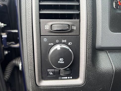 Used 2019 RAM 1500 Express w/ Express Value Package image 22