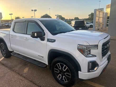 Used 2020 GMC Sierra 1500 AT4 w/ AT4 Premium Package AWD/4WD image 12