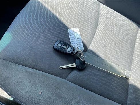 Used 2014 Hyundai Elantra SE FWD image 35
