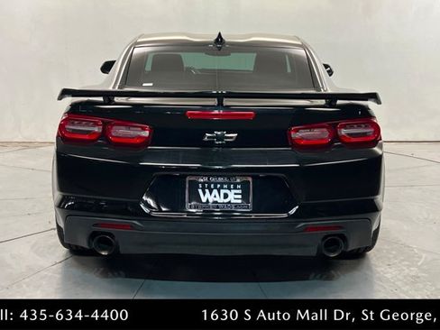 Used 2023 Chevrolet Camaro LT w/ Technology Package RWD image 4