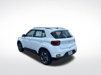 New 2026 Hyundai Venue SEL FWD video 3