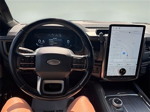 Used 2022 Ford Expedition Max Platinum image 9