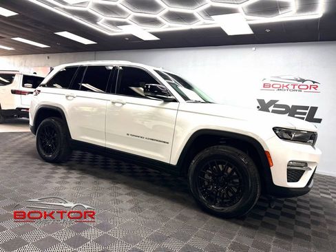 Used 2022 Jeep Grand Cherokee Limited 4xe AWD/4WD image 1