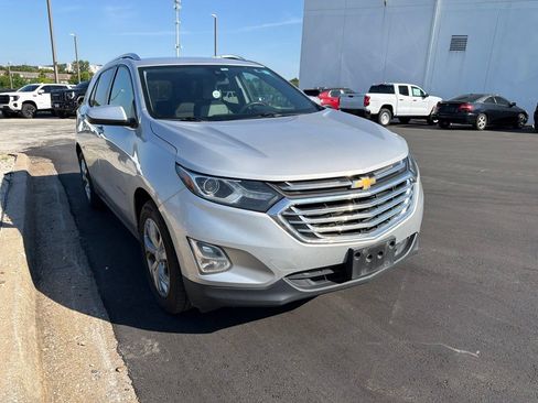Used 2020 Chevrolet Equinox LT w/ LPO, Cargo Package AWD/4WD image 1