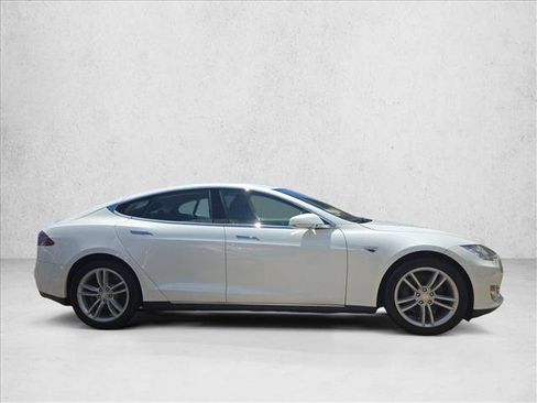 Used 2014 Tesla Model S P85 RWD image 4