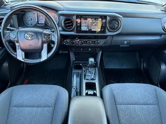 Used 2017 Toyota Tacoma TRD Sport w/ Tow Package (A/T) video 3