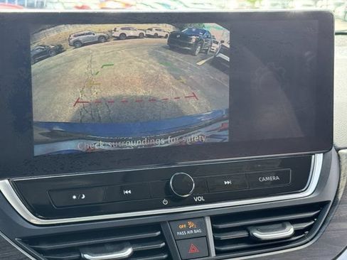 Used 2024 Nissan Altima 2.5 SV w/ SV Premium Package FWD image 22