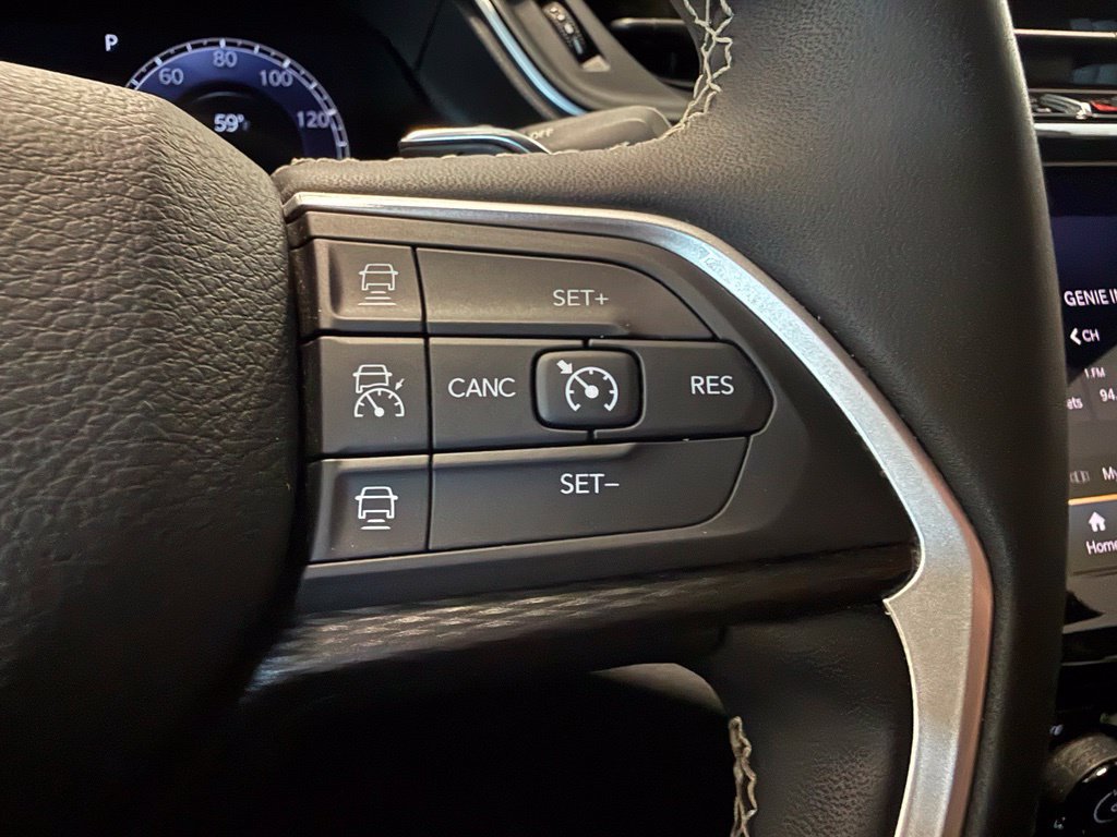 Used 2023 Jeep Grand Cherokee L Laredo AWD/4WD image 27