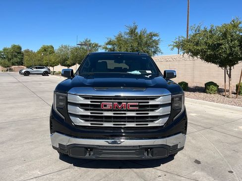 Used 2024 GMC Sierra 1500 SLE AWD/4WD image 2