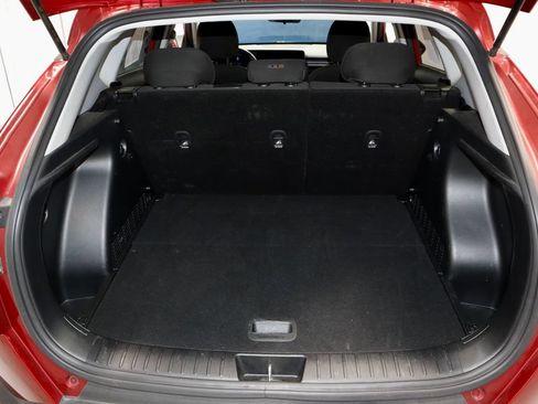 Used 2024 Hyundai Kona SEL FWD image 12