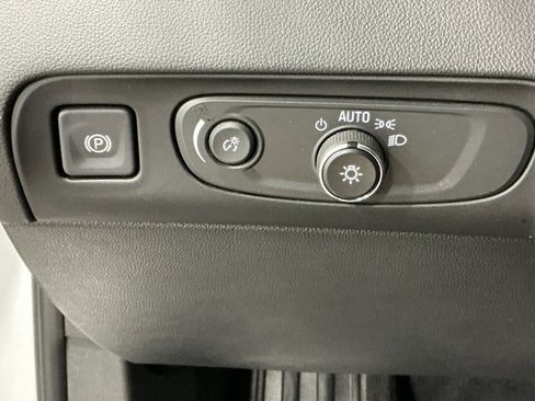 Used 2021 Buick Enclave Avenir w/ Avenir Technology Package image 22