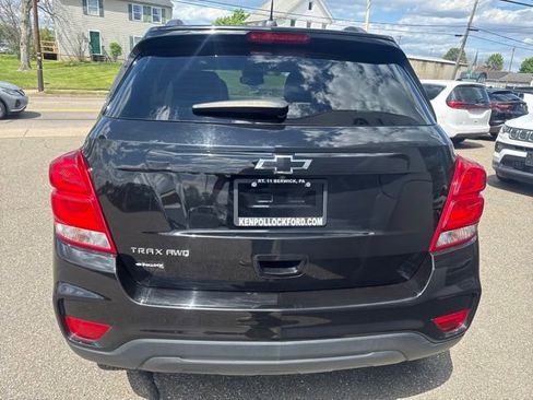 Used 2022 Chevrolet Trax LT w/ Midnight Edition AWD/4WD image 7