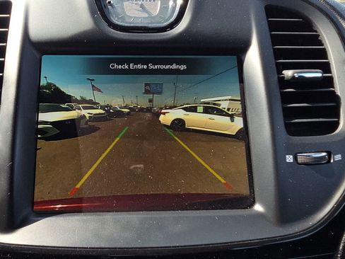 Used 2023 Chrysler 300 S image 33