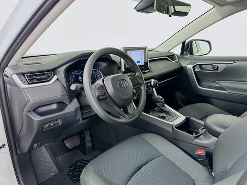 Certified 2025 Toyota RAV4 LE image 9