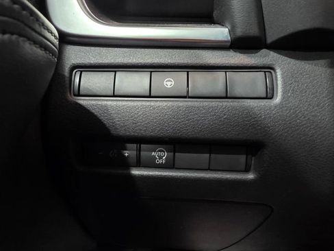 Used 2023 Nissan Rogue SV AWD/4WD image 18