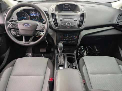 Used 2018 Ford Escape SE image 18