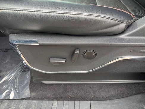 Used 2023 Ford F150 Lariat w/ Trailer Tow Package image 6