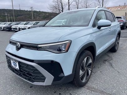 New 2026 Volkswagen Taos SE