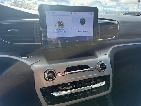 Used 2023 Ford Explorer XLT w/ Equipment Group 202A image 18