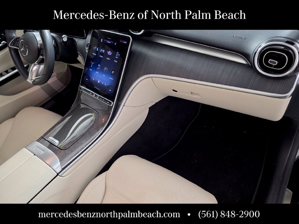 Used 2023 Mercedes-Benz C 300 Sedan image 25