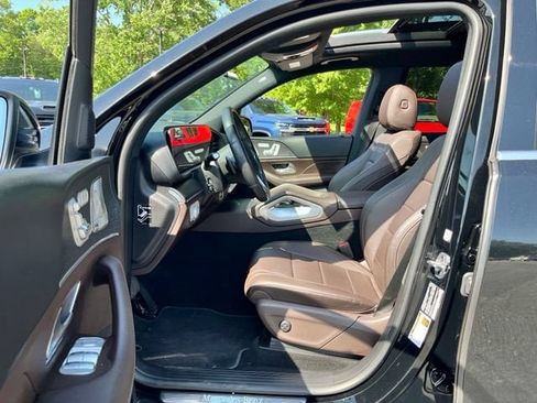 Used 2022 Mercedes-Benz GLS 450 4MATIC image 16