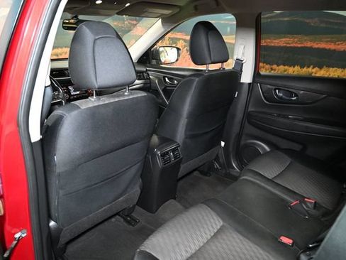 Used 2017 Nissan Rogue SV AWD/4WD image 47