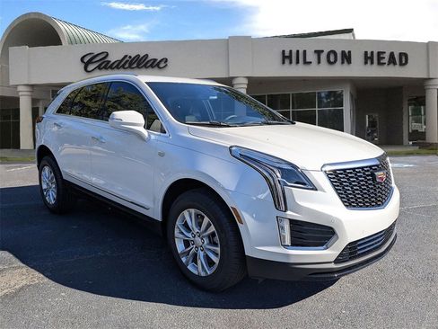 New 2026 Cadillac XT5 Luxury image 8